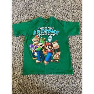 Super Mario Boys Green short sleeve "This is what awesome looks like"‎ size 5/6